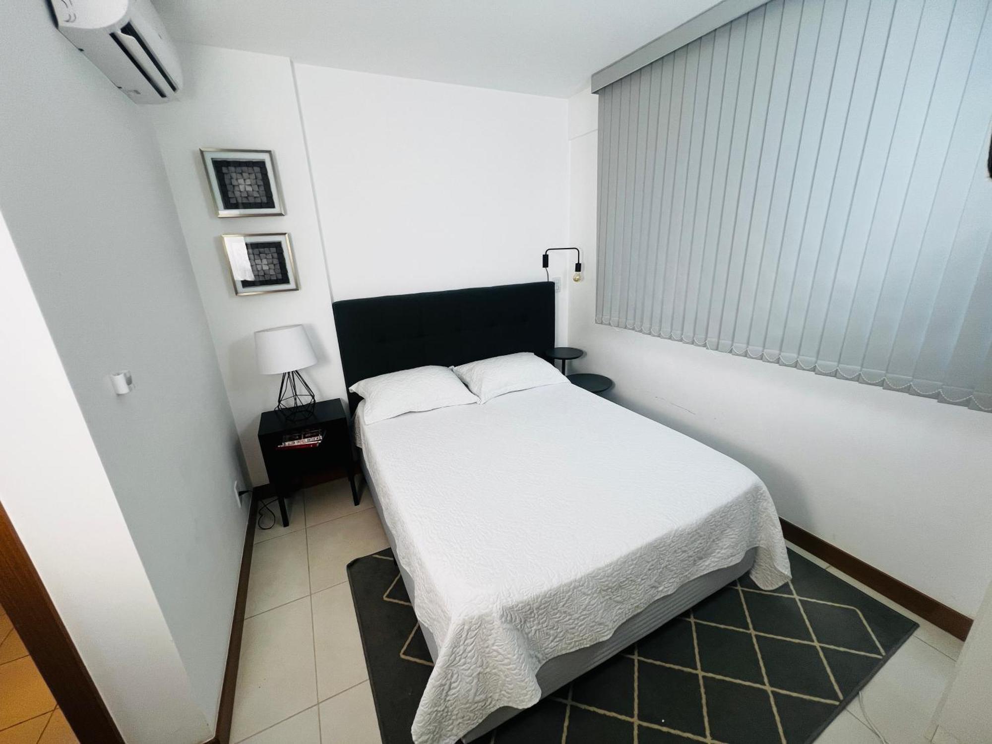 Flat Particular No Athos Bulcao 4*